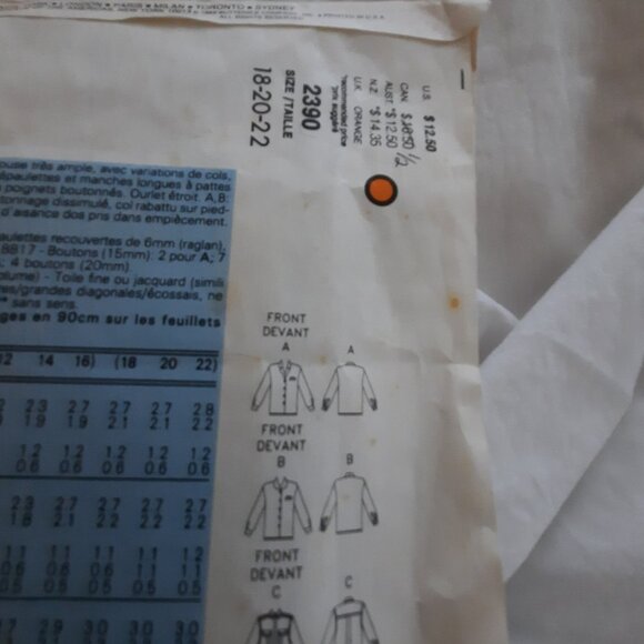 Uncut Vintage Vogue career sewing pattern made by Butterick, 1989 - Picture 3 of 4